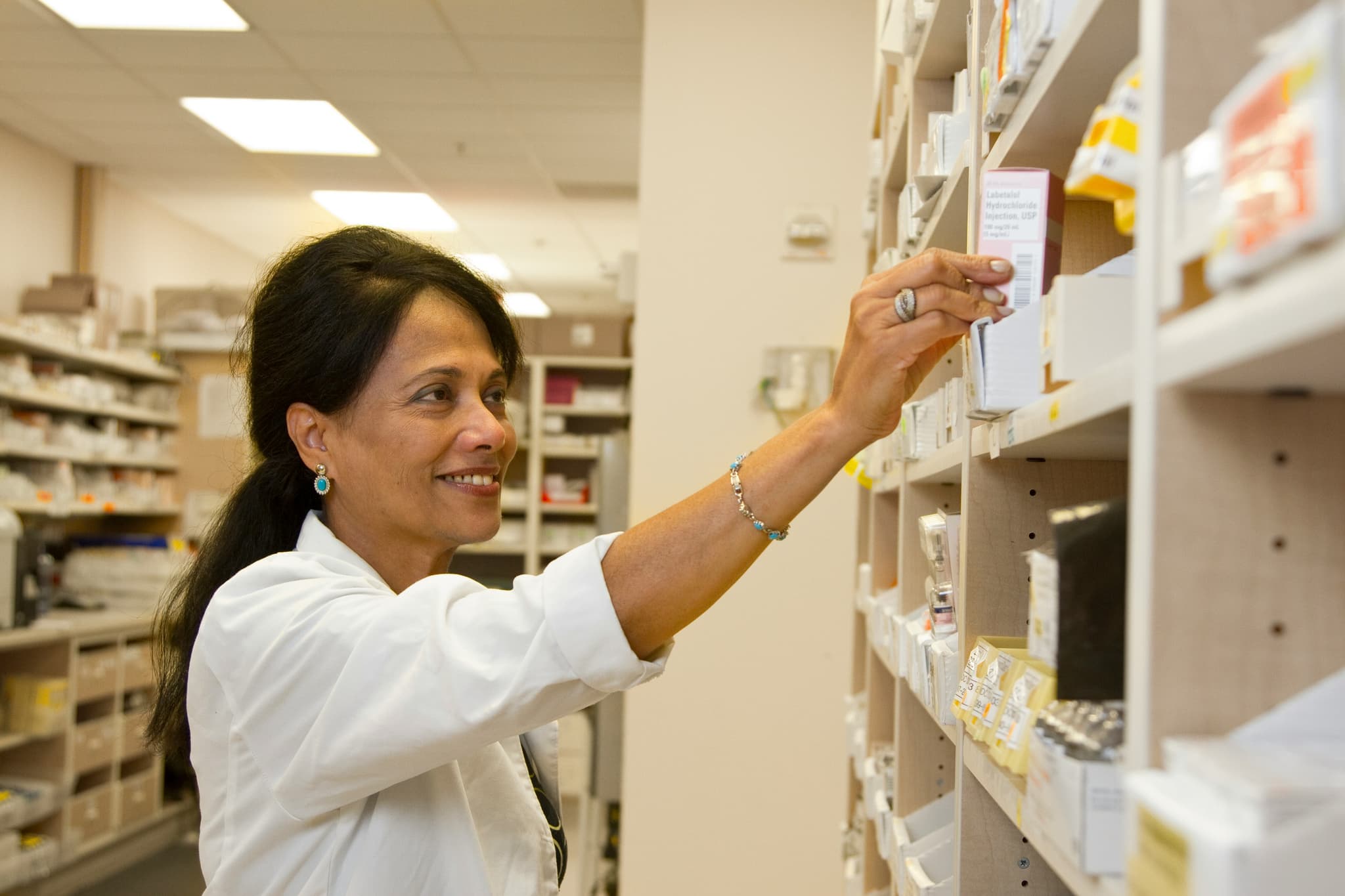 Riesgo de escasez de medicamentos: evaluación del cierre del primer semestre de 2026 y prioridades de adquisición del segundo semestre