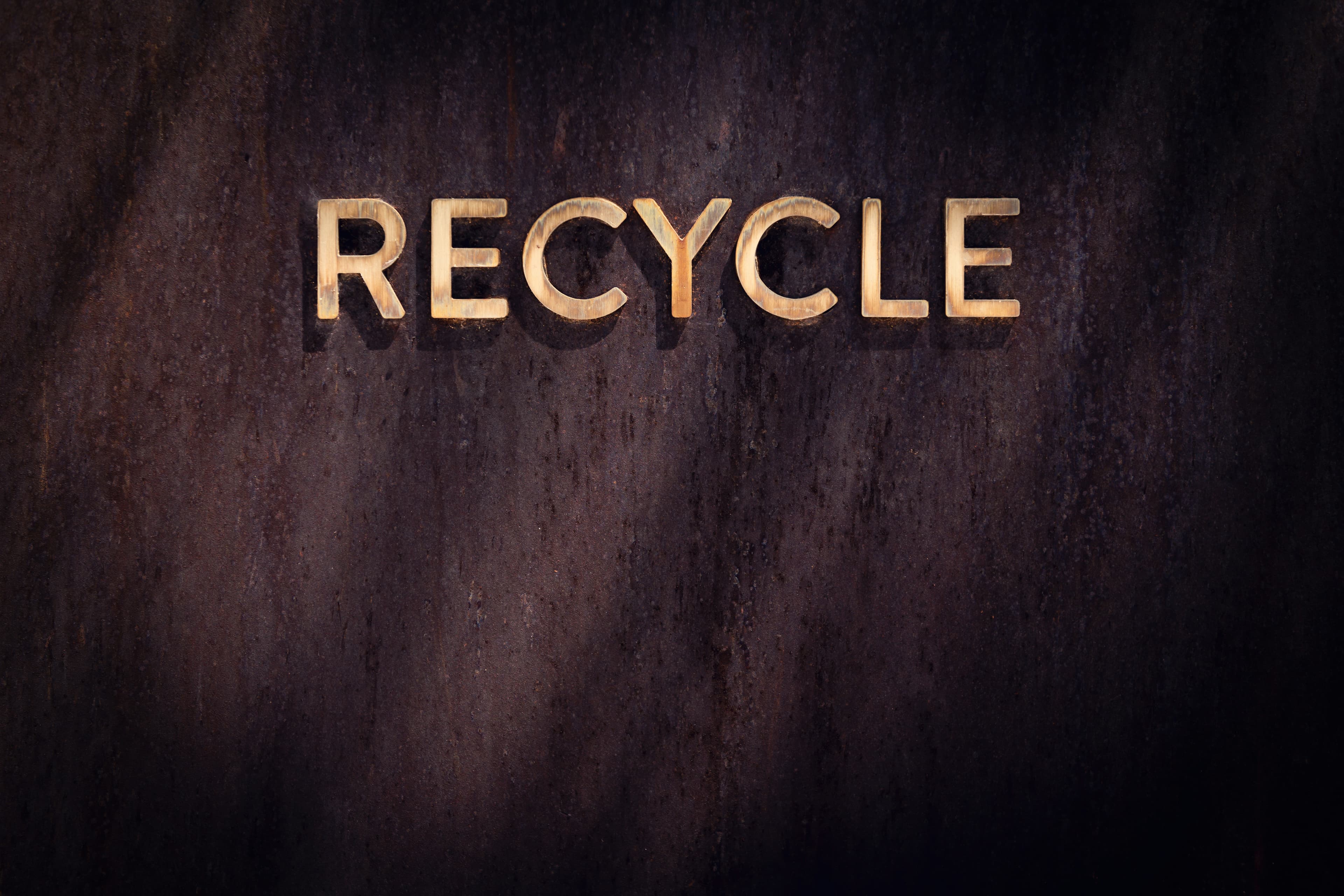 Reciclaje químico versus reciclaje mecánico: ¿cuál escala realmente más rápido?