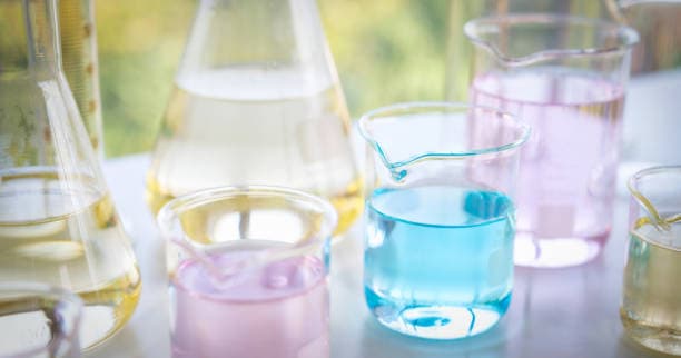 Productos químicos especiales orientados al servicio: creación de un foso competitivo duradero