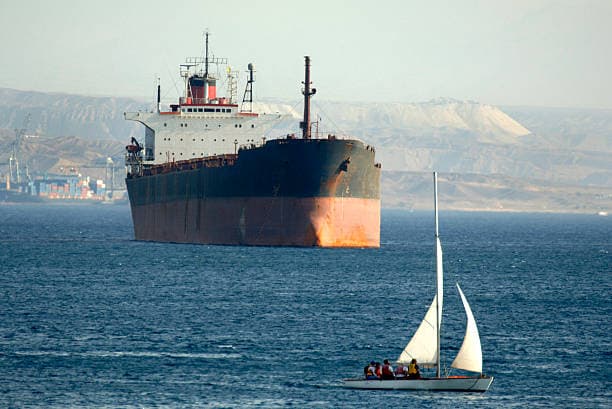 El Cabo de Buena Esperanza eclipsa al Mar Rojo como la nueva ruta predeterminada del transporte de productos químicos